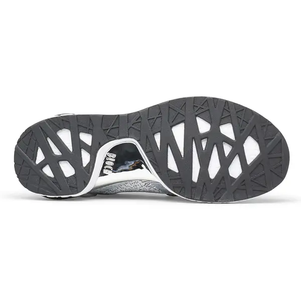 Bloch Alcyone, sneakery