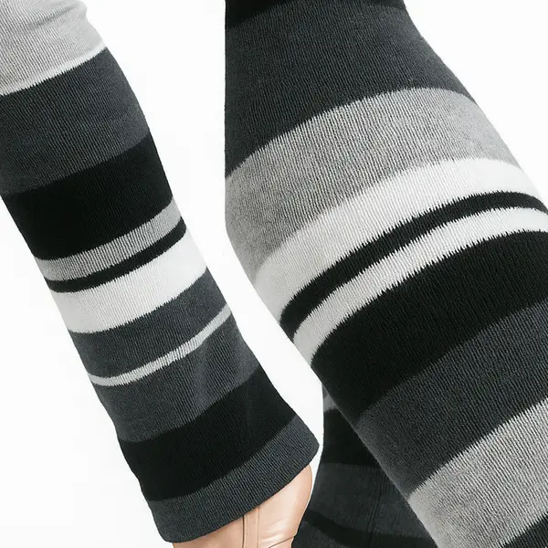 Bloch Striped Leg Warmers, pruhované návleky přes kolena Bloch Striped Leg Warmers, pruhované návleky přes kolena