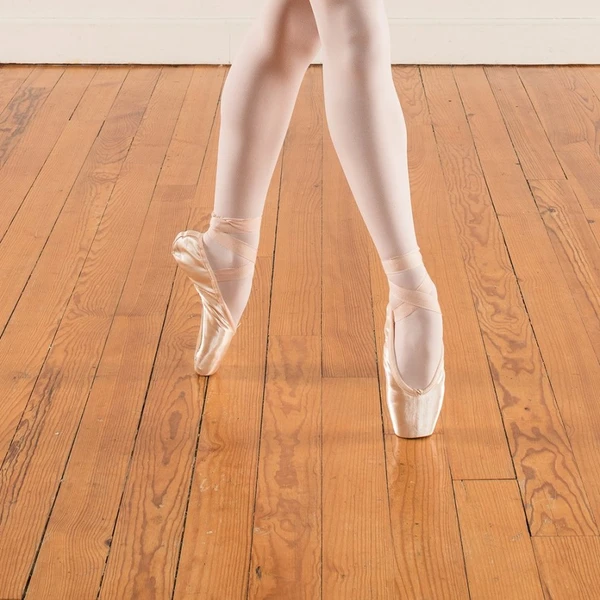 Dansez Vous Margot, baletní špičky pro studenty