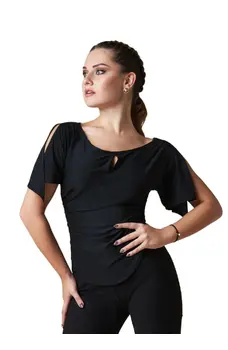 Grand Prix Fiji, dámská taneční blůzka